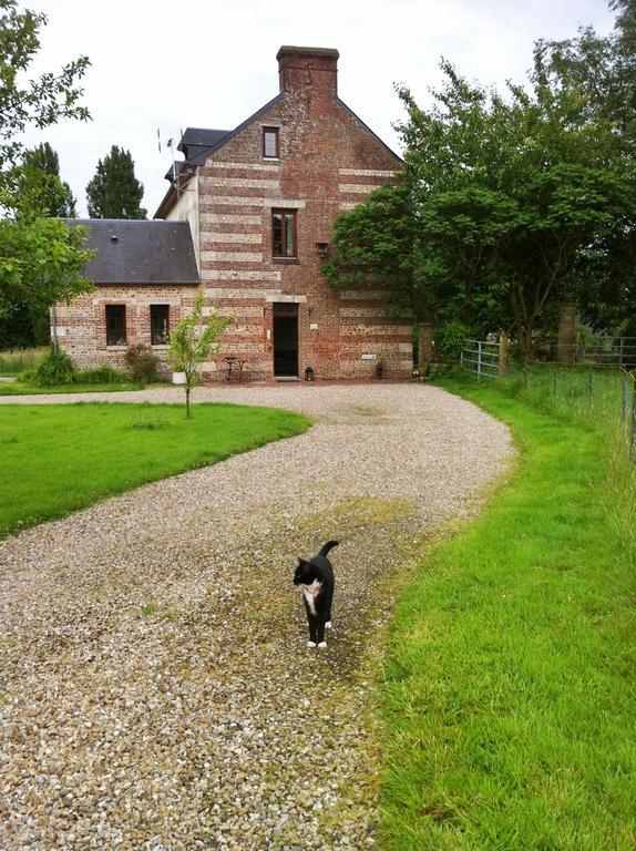 Le Petit Manoir De La Vernelle Bed & Breakfast Fourmetot ภายนอก รูปภาพ